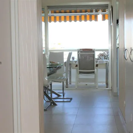 Moderne Avec Terrasse Et Garage - - Fr-1-252a-72